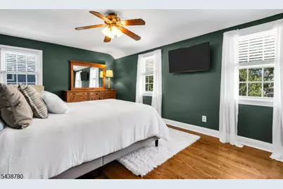2385 Whittier Ave, Scotch Plains Township, NJ 07076 - Photo 13