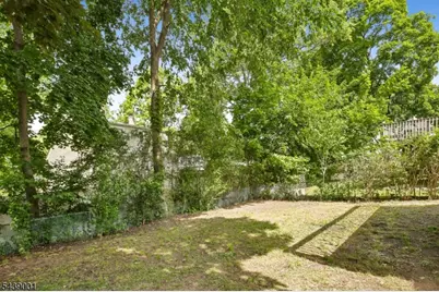 127 Glenwild Ave, Bloomingdale, NJ 07403 - Photo 31