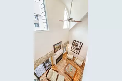 902 River Renaissance, East Rutherford, NJ 07073 - Photo 5