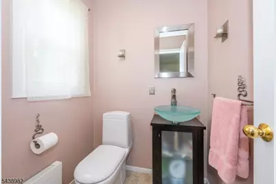 32 Natalie Dr, West Caldwell, NJ 07006 - Photo 17