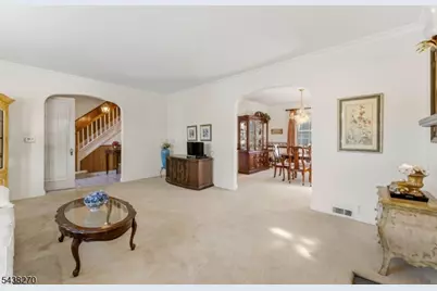 1400 Summit Ter, Linden, NJ 07036 - Photo 3