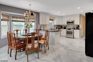 10 Moonshadow Ct, Kinnelon, NJ 07405 - Photo 15