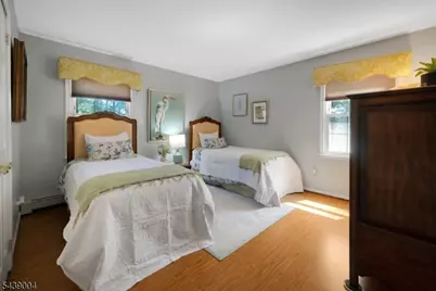 10 Moonshadow Ct, Kinnelon, NJ 07405 - Photo 25