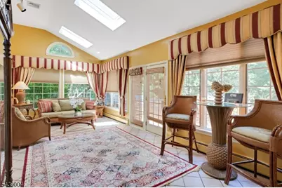 10 Moonshadow Ct, Kinnelon, NJ 07405 - Photo 19