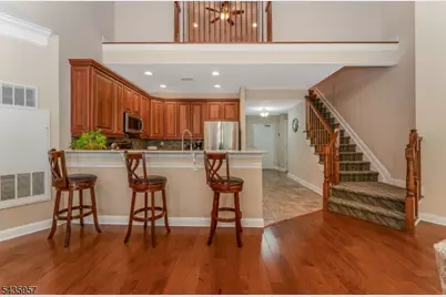 379 Victoria Dr, Bridgewater, NJ 08807 - Photo 5