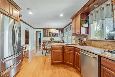 15 Harvey Dr, Summit, NJ 07901 - Photo 13