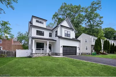 5 Briar Cliff Rd, Livingston, NJ 07039 - Photo 1