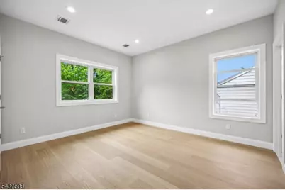 5 Briar Cliff Rd, Livingston, NJ 07039 - Photo 25