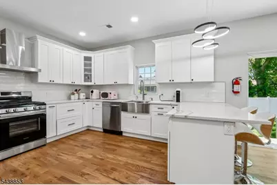 163 Brower Ave, Edison, NJ 08837 - Photo 3
