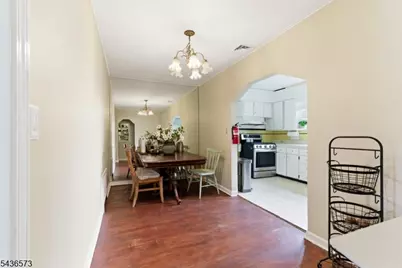 1 Pearl Pl, Franklin Township, NJ 08873 - Photo 7