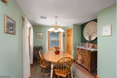 142 Mountain Pkwy, Green Brook Township, NJ 08812 - Photo 9