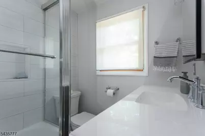 142 Mountain Pkwy, Green Brook Township, NJ 08812 - Photo 19