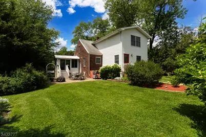 142 Mountain Pkwy, Green Brook Township, NJ 08812 - Photo 23