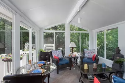 142 Mountain Pkwy, Green Brook Township, NJ 08812 - Photo 7