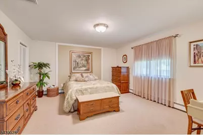 30 Walnut St, Edison Twp., NJ 08817 - Photo 23
