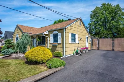 30 Walnut St, Edison Twp., NJ 08817 - Photo 3