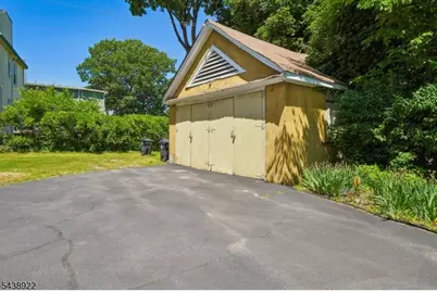 20 - 22 Leo Pl, Newark, NJ 07108 - Photo 25