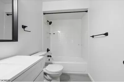 17 Heritage Ln, Hamburg, NJ 07419 - Photo 21