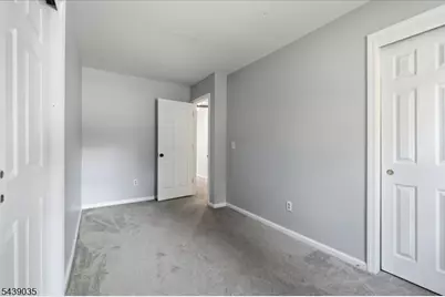 17 Heritage Ln, Hamburg, NJ 07419 - Photo 15