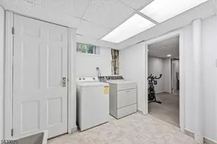 62 Fells Rd, Verona, NJ 07044 - Photo 35