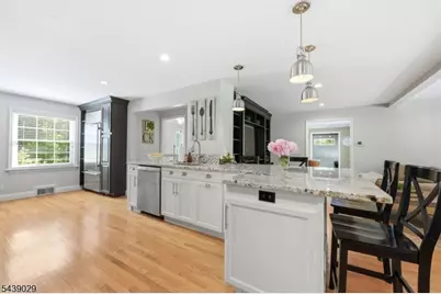 62 Fells Rd, Verona, NJ 07044 - Photo 13
