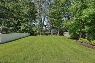 676 Ridgewood Rd, Oradell, NJ 07649 - Photo 45