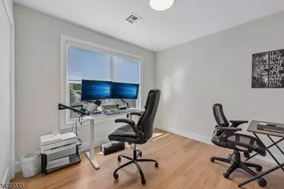 676 Ridgewood Rd, Oradell, NJ 07649 - Photo 37