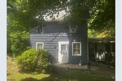 85 Halsey Rd, Hampton Township, NJ 07860 - Photo 1