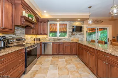 11 Stoneridge Ct, Rockaway Township, NJ 07866 - Photo 9