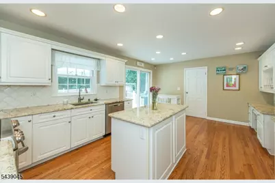 7 Natalie Dr, West Caldwell, NJ 07006 - Photo 5