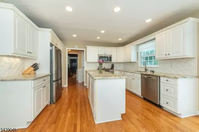 7 Natalie Dr, West Caldwell, NJ 07006 - Photo 3