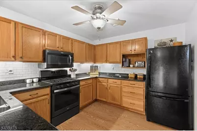 62 New St, Hampton Boro, NJ 08827 - Photo 9