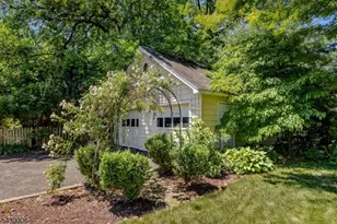 8 Summit St, Glen Ridge, NJ 07028 - Photo 33