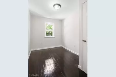 98 S Devine St, Newark, NJ 07106 - Photo 17