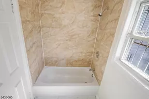 98 S Devine St, Newark, NJ 07106 - Photo 19