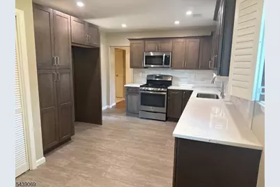 13 Patton Dr, Franklin Township, NJ 08873 - Photo 1