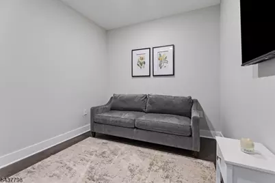 1 Vanderbilt Blvd #309, Florham Park, NJ 07932 - Photo 13