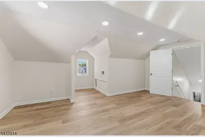 2246 Hobart St, Union Township, NJ 07083 - Photo 15