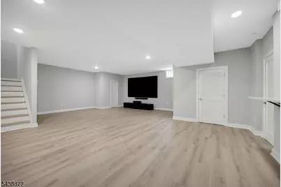 4 Dirlam Dr, Florham Park, NJ 07932 - Photo 39