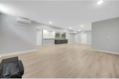 4 Dirlam Dr, Florham Park, NJ 07932 - Photo 41