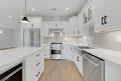 4 Dirlam Dr, Florham Park, NJ 07932 - Photo 13