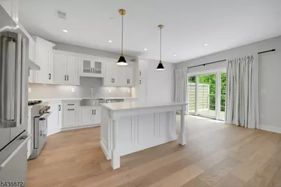 4 Dirlam Dr, Florham Park, NJ 07932 - Photo 15