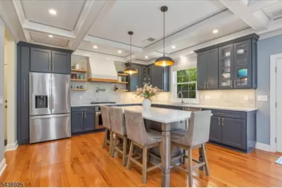 405 Ford Ave, Woodbridge Township, NJ 08863 - Photo 3