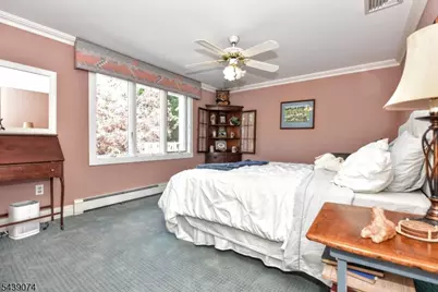 45 Lakeshore Dr, Oakland, NJ 07436 - Photo 31