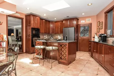 45 Lakeshore Dr, Oakland, NJ 07436 - Photo 15