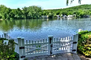 45 Lakeshore Dr, Oakland, NJ 07436 - Photo 1