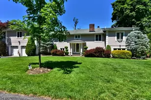 45 Lakeshore Dr, Oakland, NJ 07436 - Photo 3