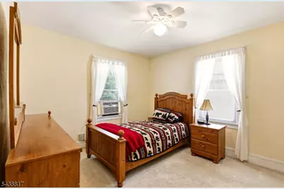 332 Riverside Ave, Lyndhurst Township, NJ 07071 - Photo 23
