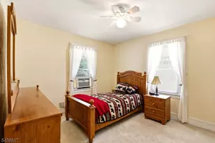 332 Riverside Ave, Lyndhurst Township, NJ 07071 - Photo 23