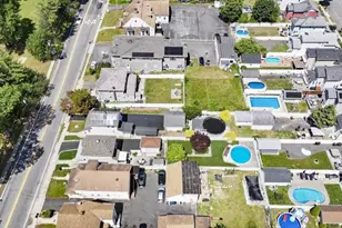 332 Riverside Ave, Lyndhurst Township, NJ 07071 - Photo 35